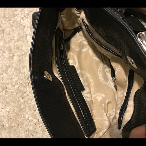 Authentic Michael Kors “Hamilton” satchel - Picture 4 of 5